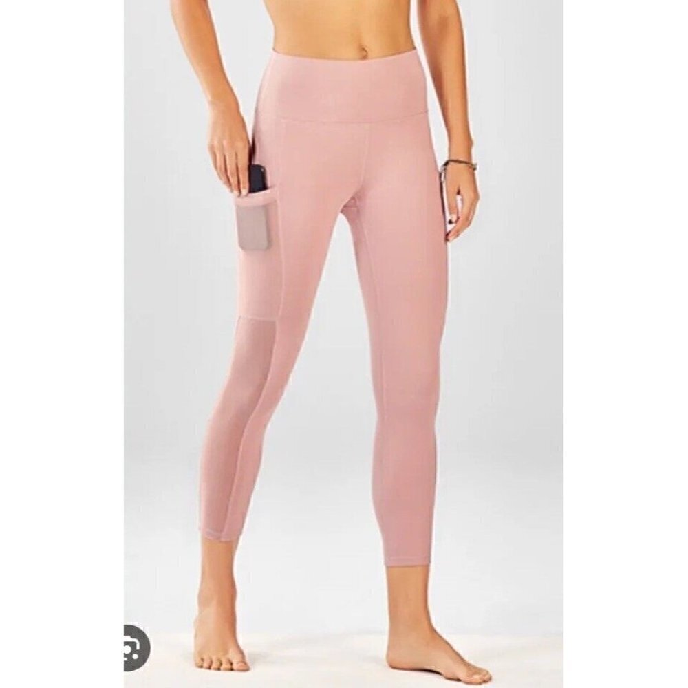 Fabletics On-The-Go PowerHold High-Waisted Capri Rosebloom Heather Pink Womens S